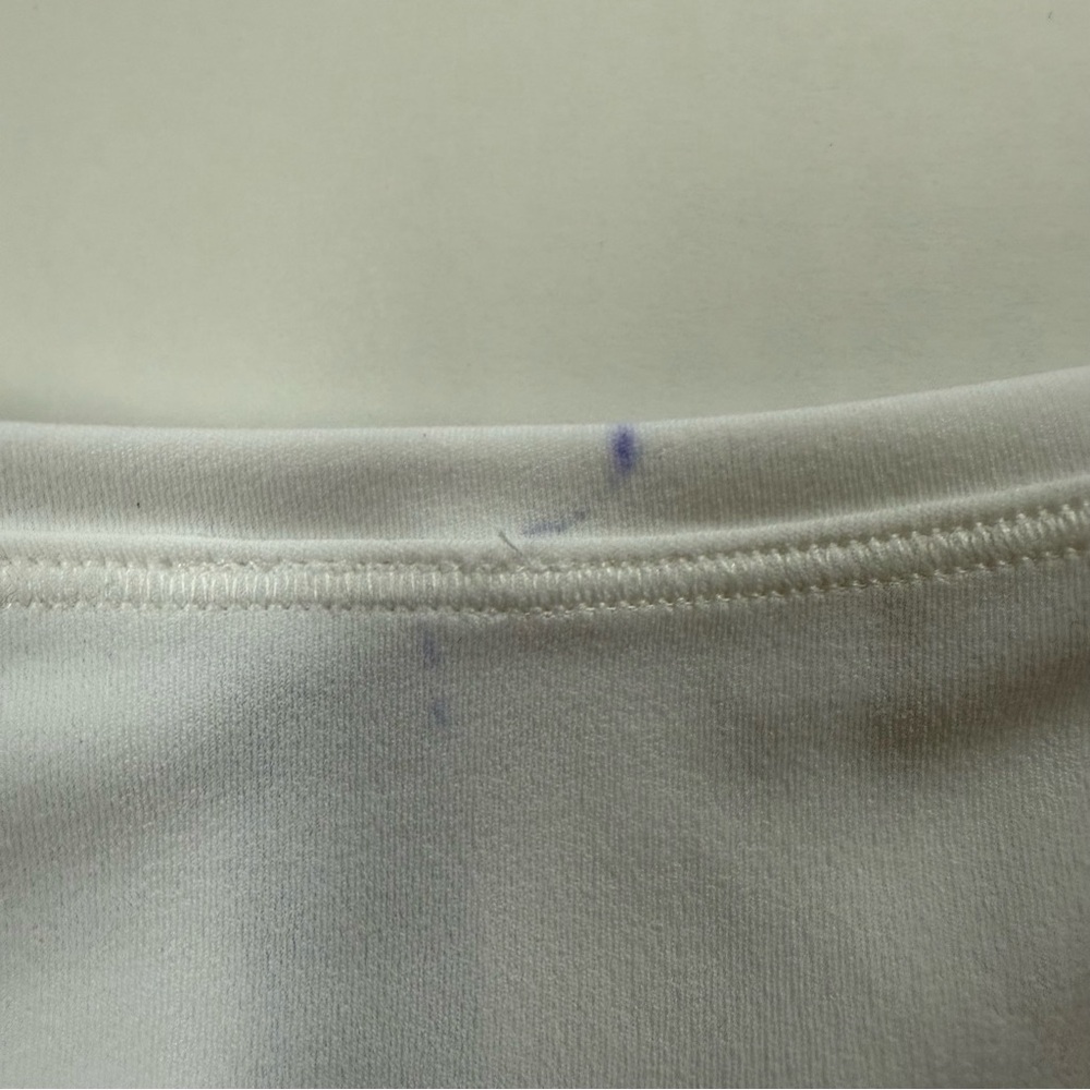 Vuori Halo Performance Crop Tank White Racerback Athletic Top XS - Picture 5 of 5